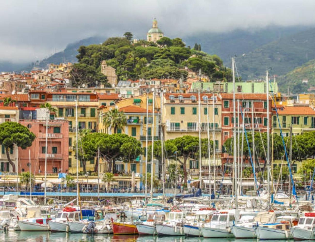 Ninfea Apartments Sanremo Bagian luar foto